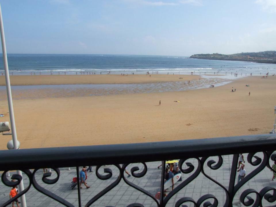 Вилла Vivienda En Gijon Frente Al Mar Экстерьер фото